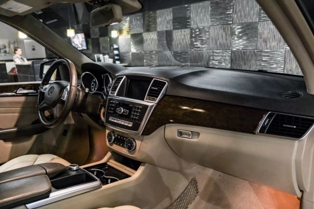 2012 Mercedes-Benz M-Class ML350 4MATIC photo