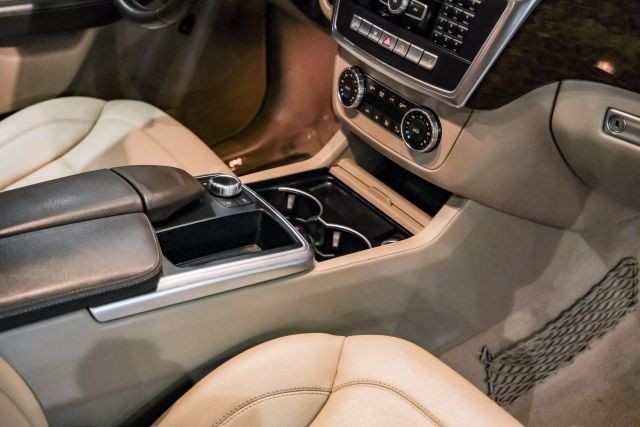 2012 Mercedes-Benz M-Class ML350 4MATIC photo