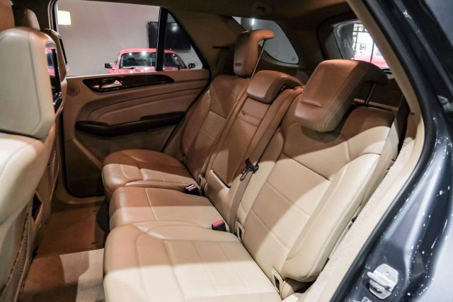 2012 Mercedes-Benz M-Class ML350 4MATIC photo