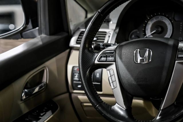 2017 Honda Odyssey EX-L Minivan 4D photo