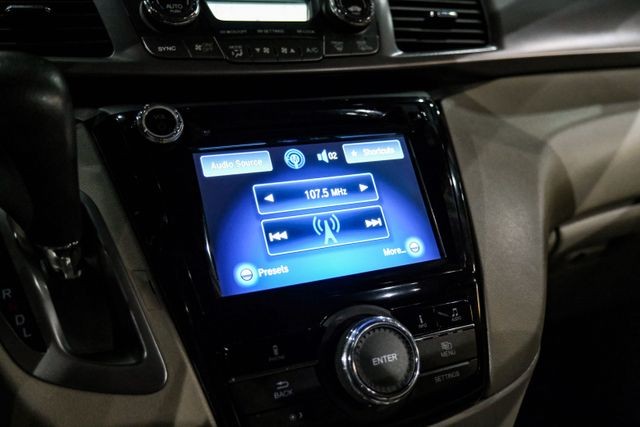 2017 Honda Odyssey EX-L Minivan 4D photo