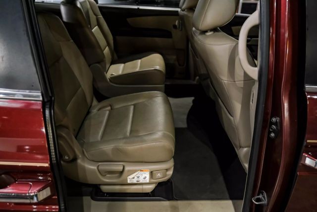 2017 Honda Odyssey EX-L Minivan 4D photo