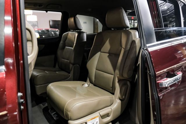 2017 Honda Odyssey EX-L Minivan 4D photo