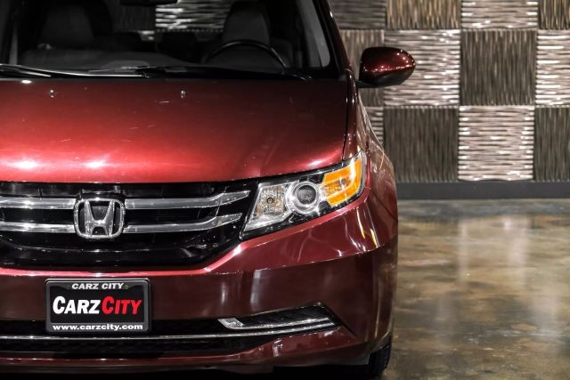 2017 Honda Odyssey EX-L Minivan 4D photo