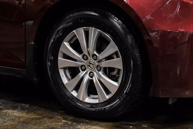 2017 Honda Odyssey EX-L Minivan 4D photo