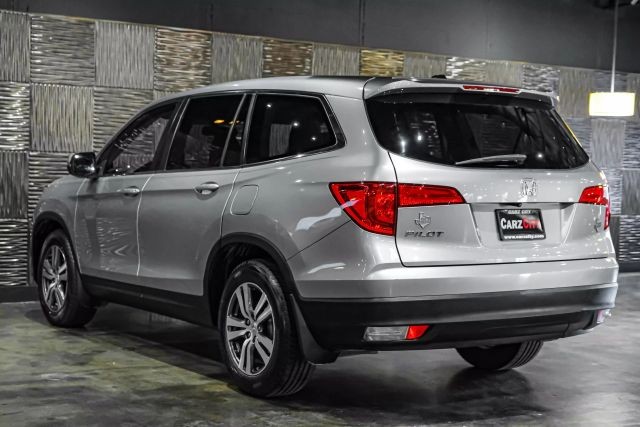 2016 Honda Pilot EX-L Sport Utility 4D photo