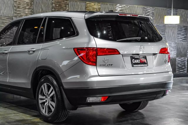 2016 Honda Pilot EX-L Sport Utility 4D photo