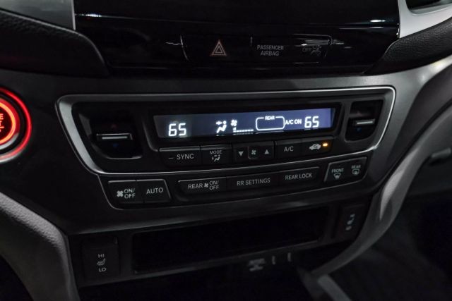 2016 Honda Pilot EX-L Sport Utility 4D photo