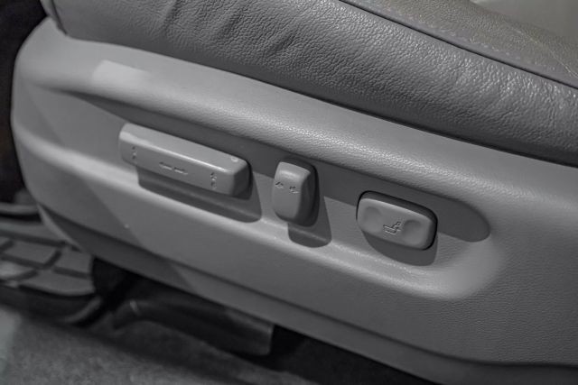 2016 Honda Pilot EX-L Sport Utility 4D photo