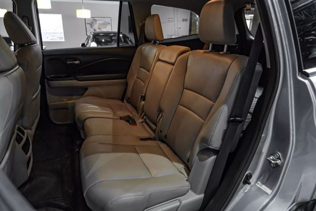 2016 Honda Pilot EX-L Sport Utility 4D photo