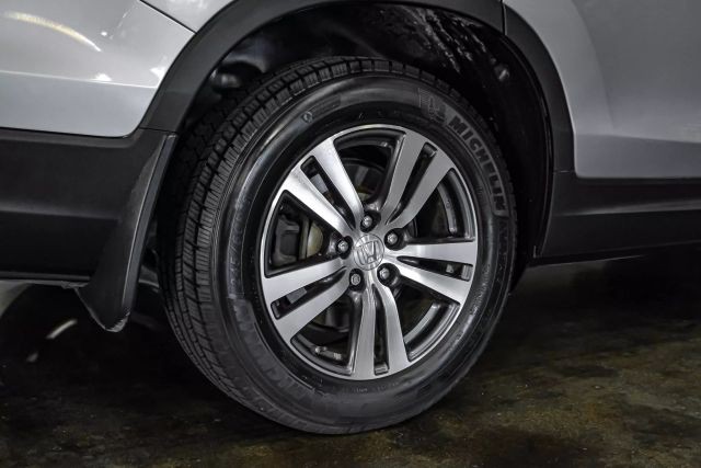 2016 Honda Pilot EX-L Sport Utility 4D photo