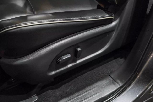 2020 Infiniti QX60 PURE Sport Utility 4D photo