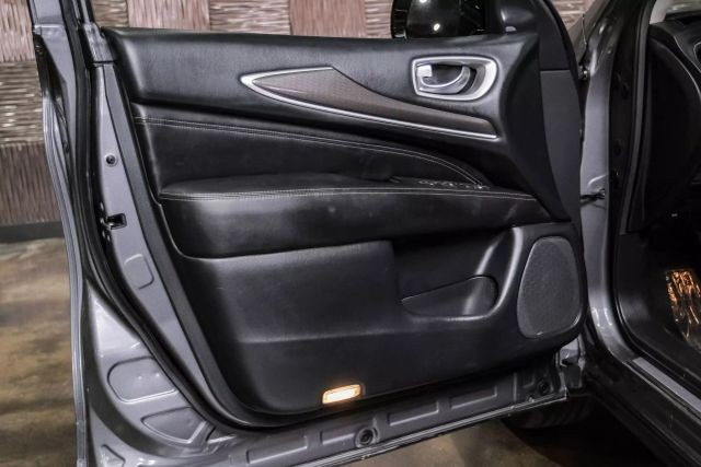 2020 Infiniti QX60 PURE Sport Utility 4D photo