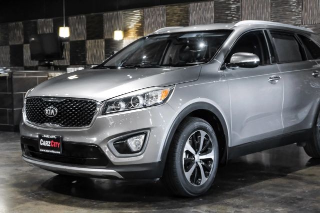 2016 Kia Sorento EX Sport Utility 4D photo