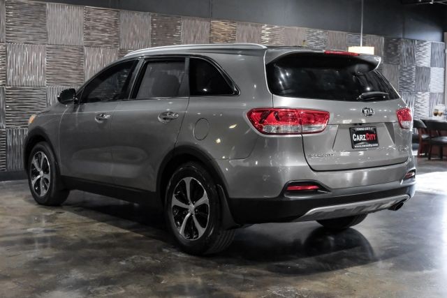 2016 Kia Sorento EX Sport Utility 4D photo