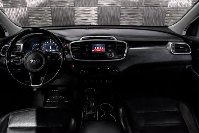 2016 Kia Sorento EX Sport Utility 4D photo