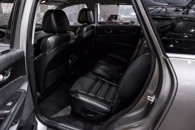 2016 Kia Sorento EX Sport Utility 4D photo