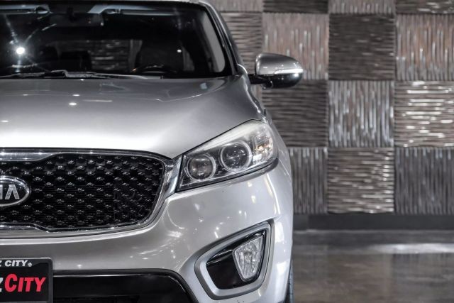 2016 Kia Sorento EX Sport Utility 4D photo