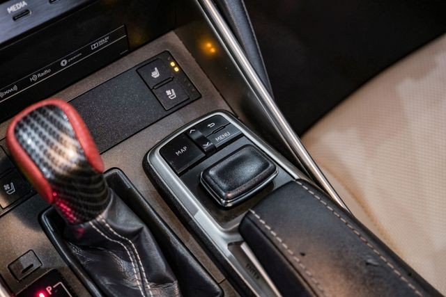 2018 Lexus IS 300 photo