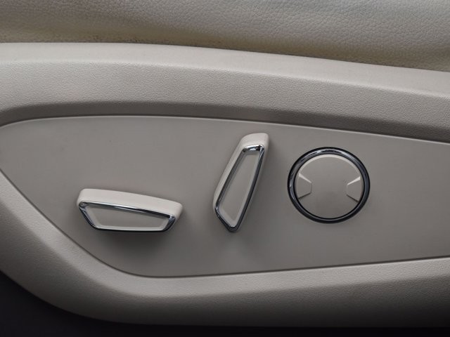 2017 Lincoln MKX Premiere photo