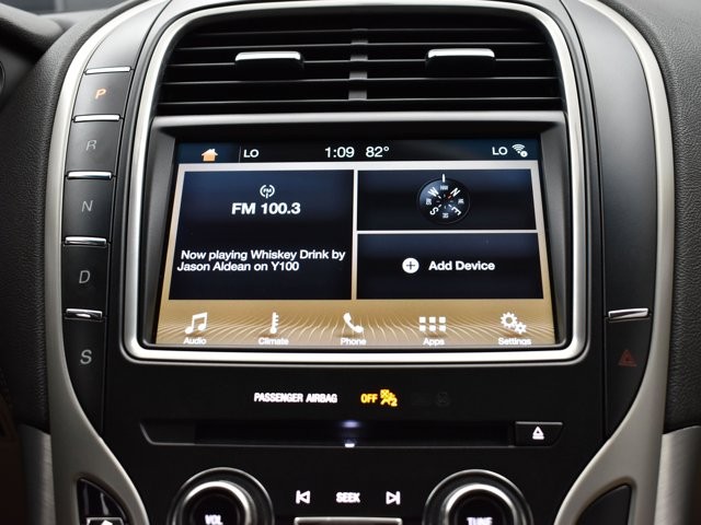 2017 Lincoln MKX Premiere photo