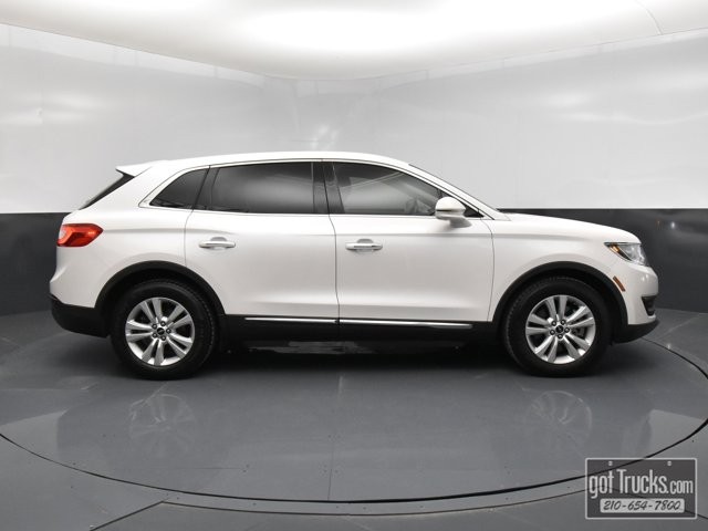 2017 Lincoln MKX Premiere photo