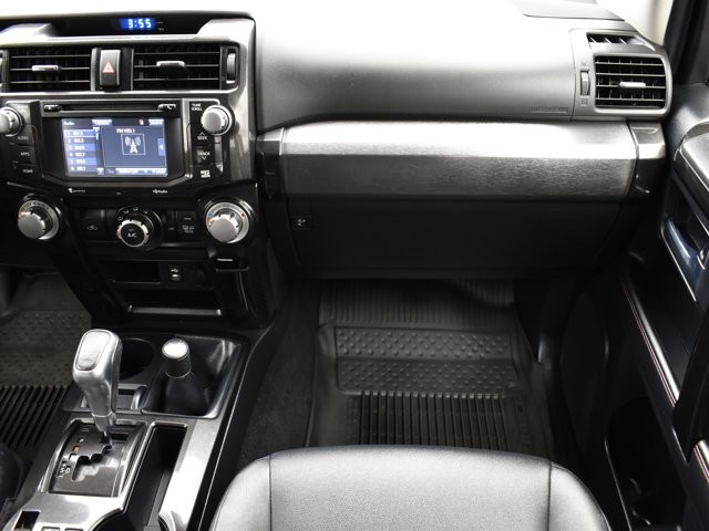 2015 Toyota 4Runner TRD Pro photo
