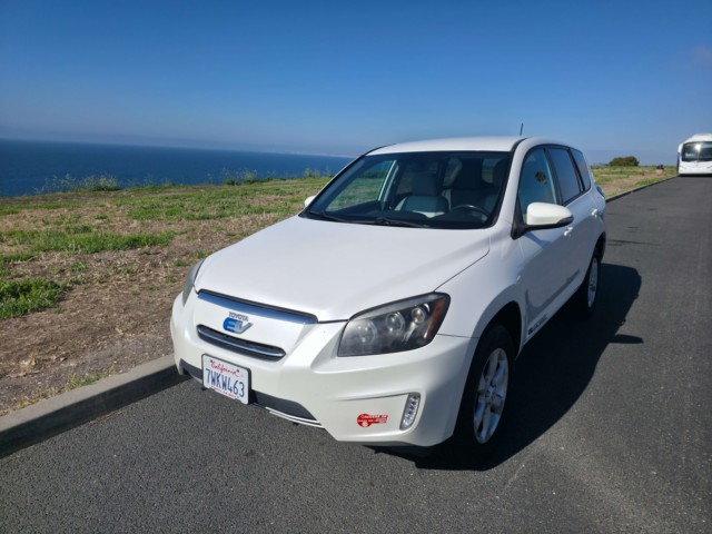 2013 Toyota RAV4 EV Base