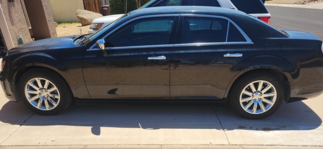 2012 Chrysler 300 Limited