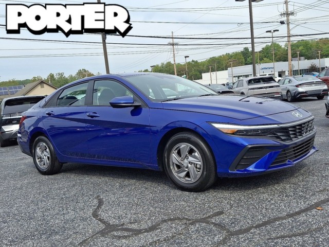 2025 Hyundai Elantra SE