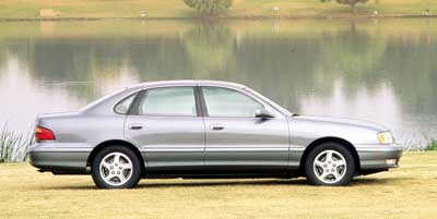 1999 Toyota Avalon XLS photo