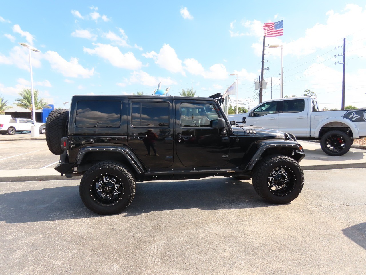 used 2015 Jeep Wrangler Unlimited car, priced at $21,999