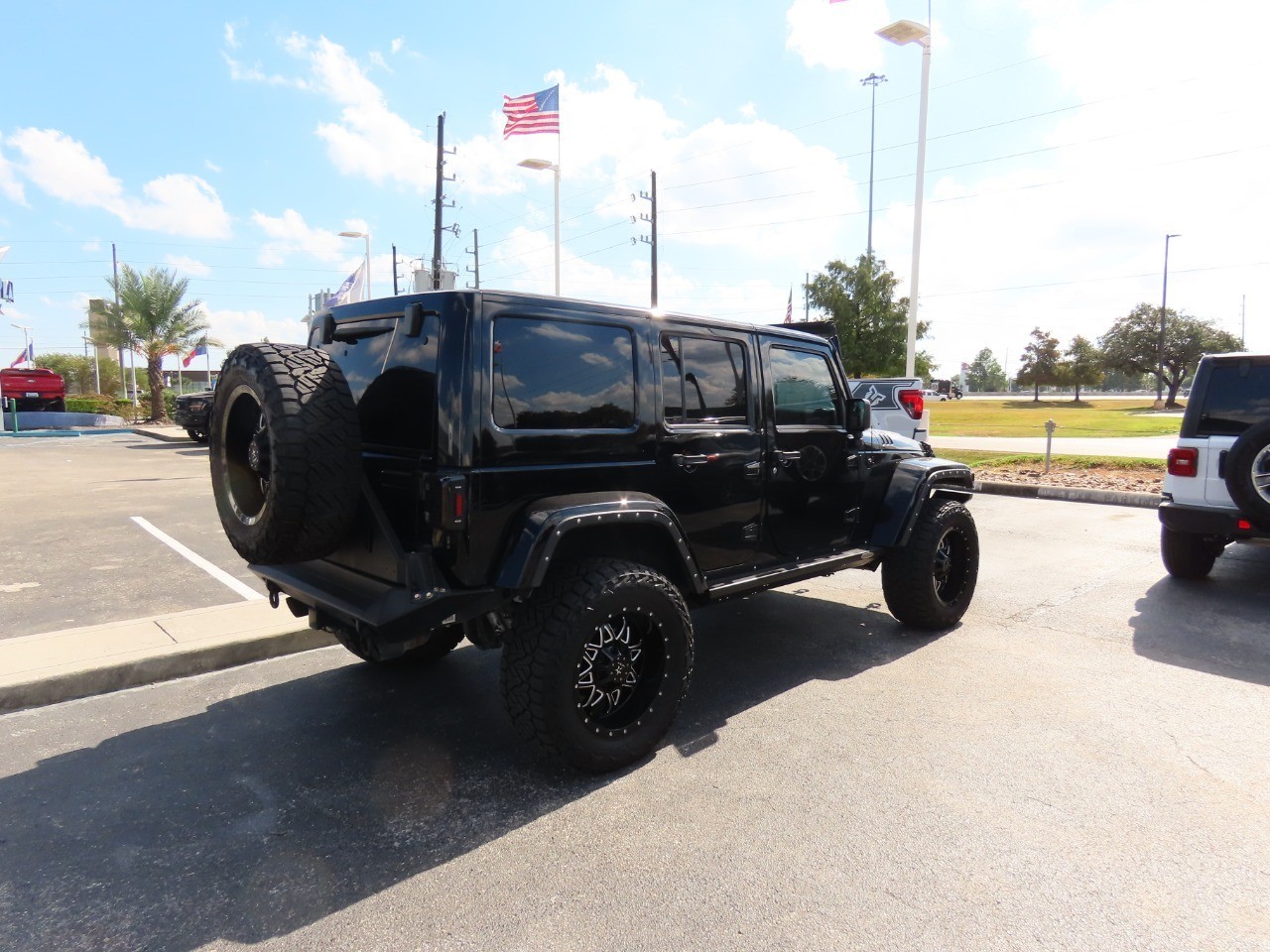 used 2015 Jeep Wrangler Unlimited car, priced at $21,999