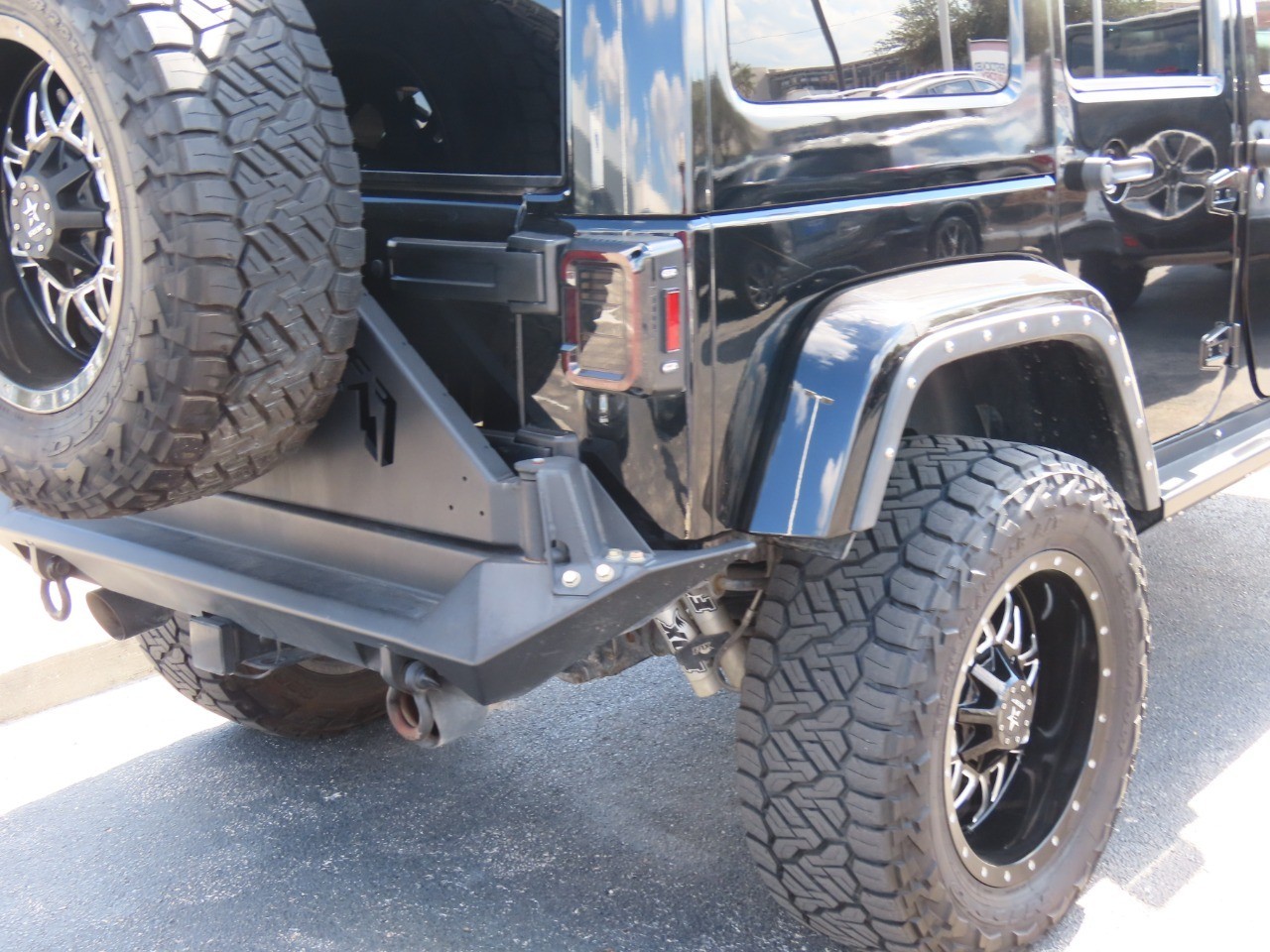 used 2015 Jeep Wrangler Unlimited car, priced at $21,999