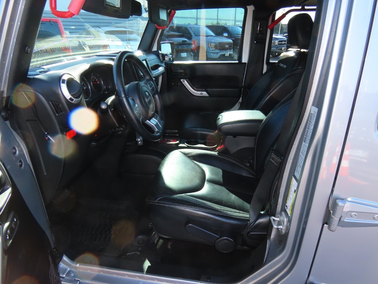 used 2015 Jeep Wrangler Unlimited car, priced at $15,999