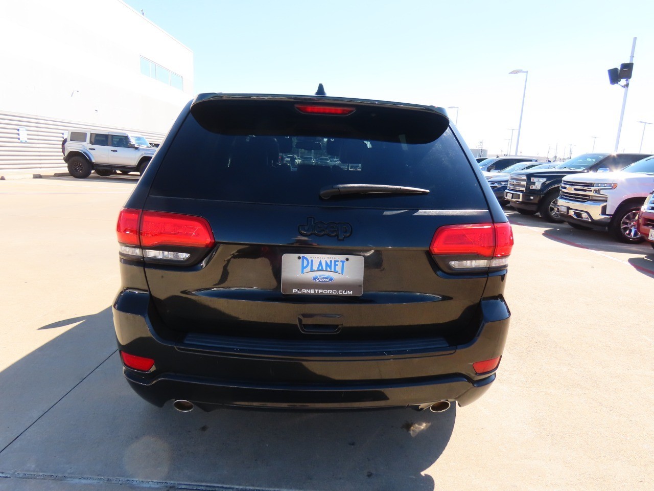 used 2015 Jeep Grand Cherokee car, priced at $10,999