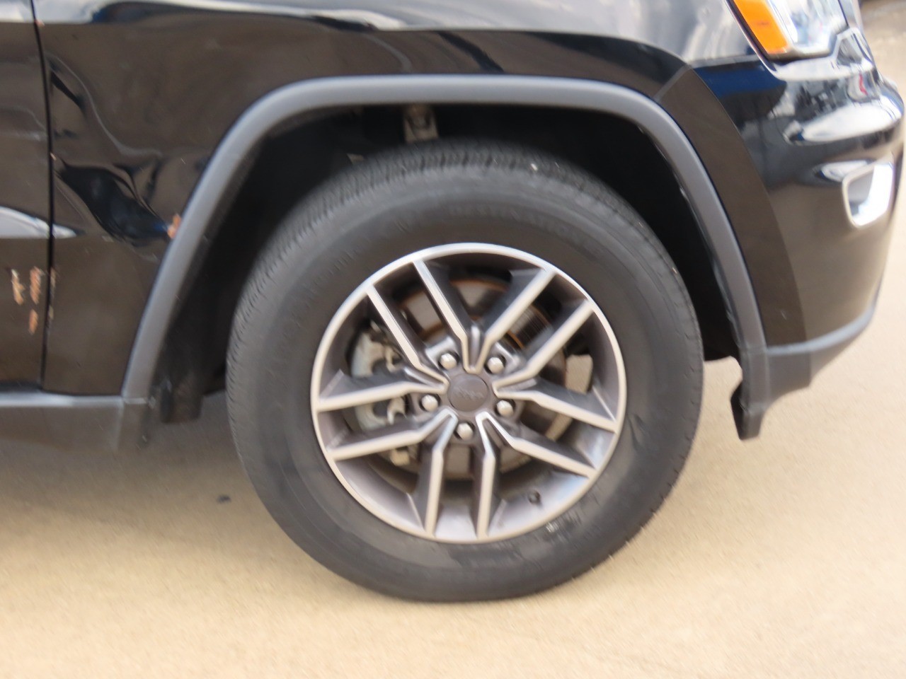 used 2020 Jeep Grand Cherokee car, priced at $14,999
