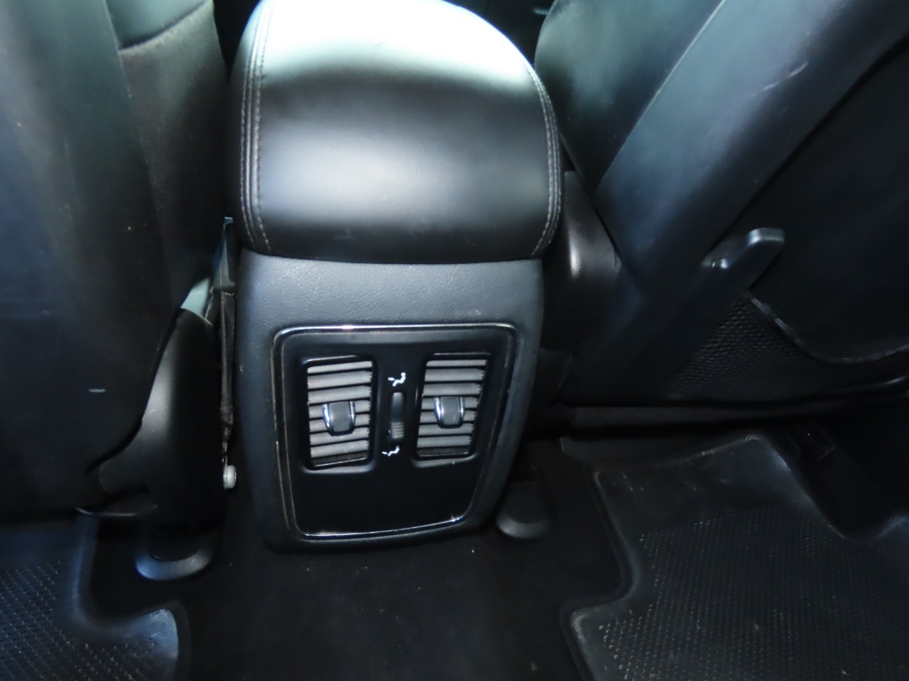 used 2020 Jeep Grand Cherokee car, priced at $14,999