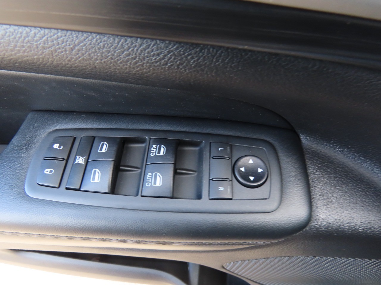 used 2020 Jeep Grand Cherokee car, priced at $14,999