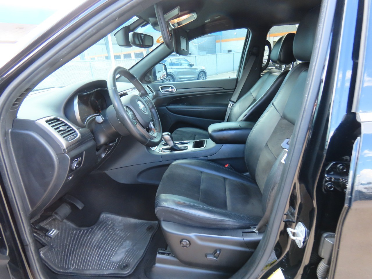 used 2020 Jeep Grand Cherokee car, priced at $14,999