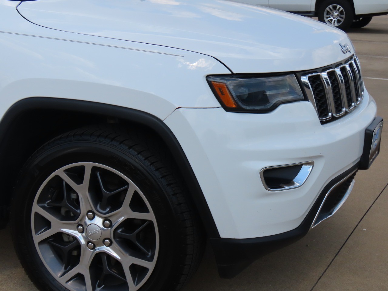 used 2019 Jeep Grand Cherokee car, priced at $17,999