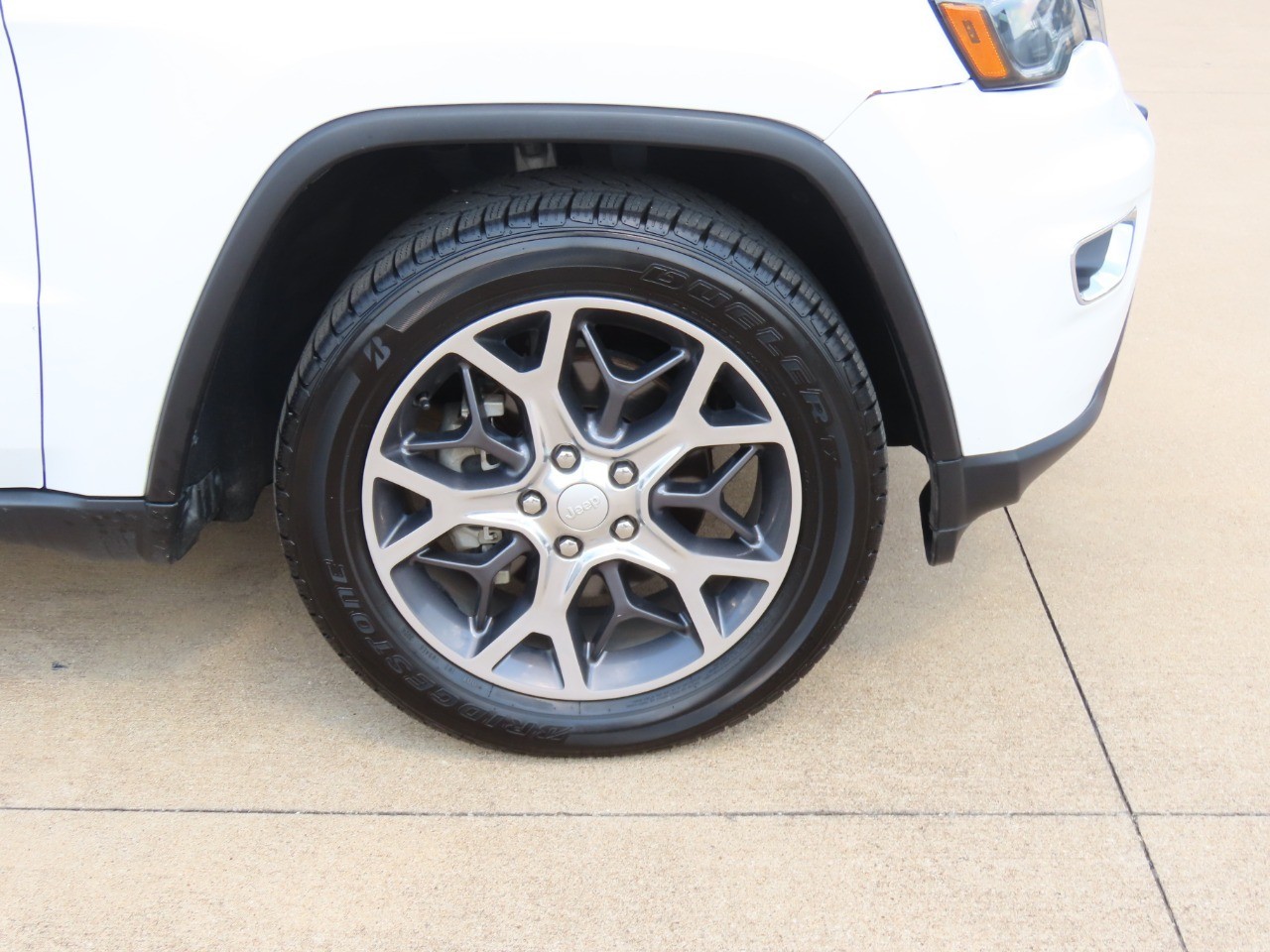 used 2019 Jeep Grand Cherokee car, priced at $17,999