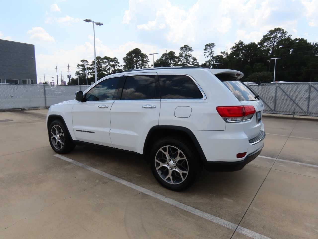 used 2019 Jeep Grand Cherokee car, priced at $17,999