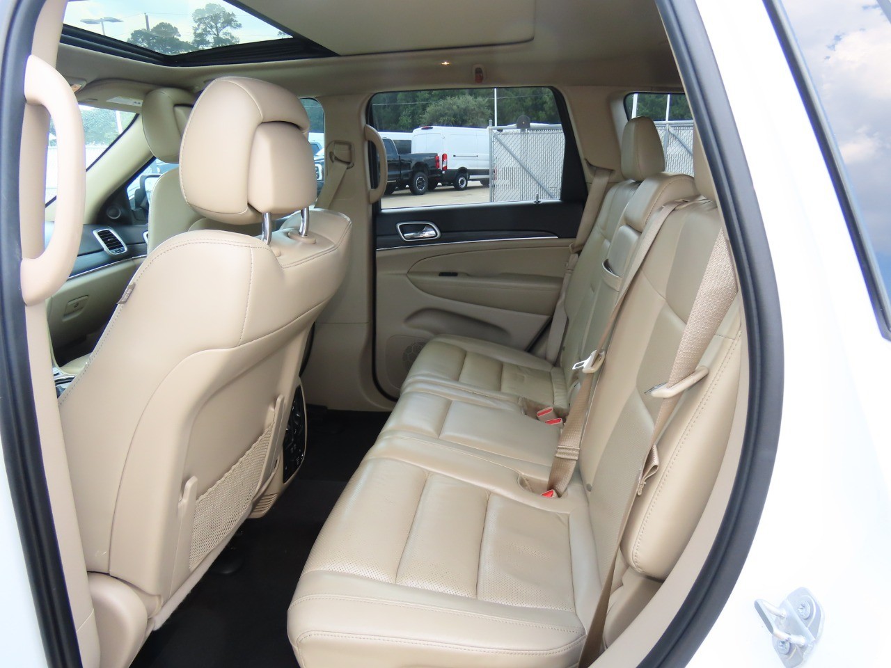 used 2019 Jeep Grand Cherokee car, priced at $17,999