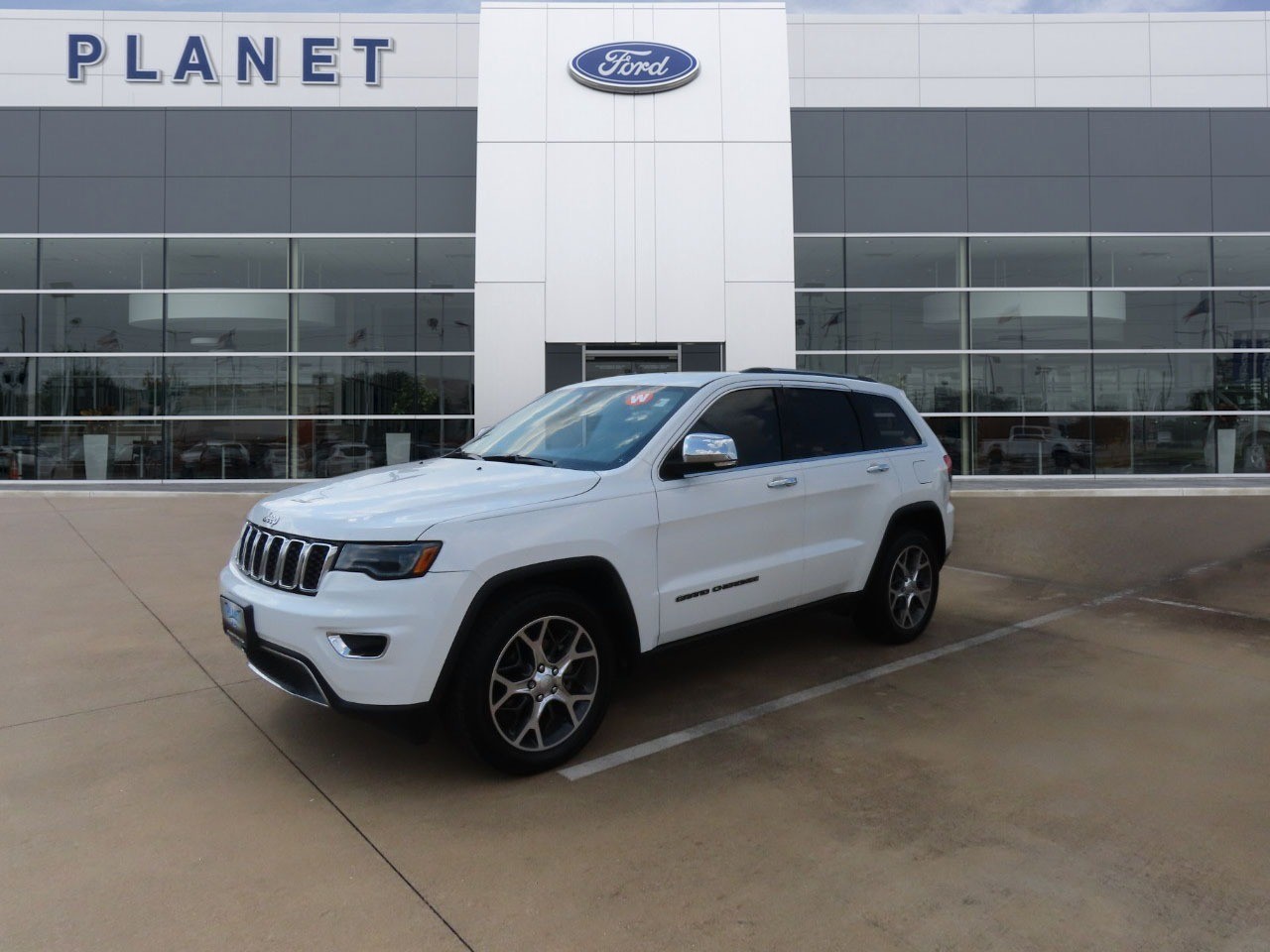 used 2019 Jeep Grand Cherokee car, priced at $17,999