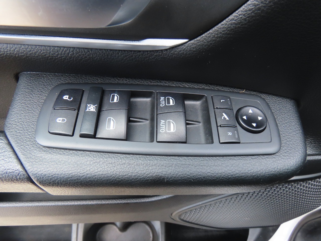 used 2021 Ram 1500 car, priced at $25,999