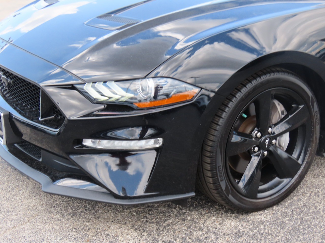 used 2022 Ford Mustang car, priced at $39,999