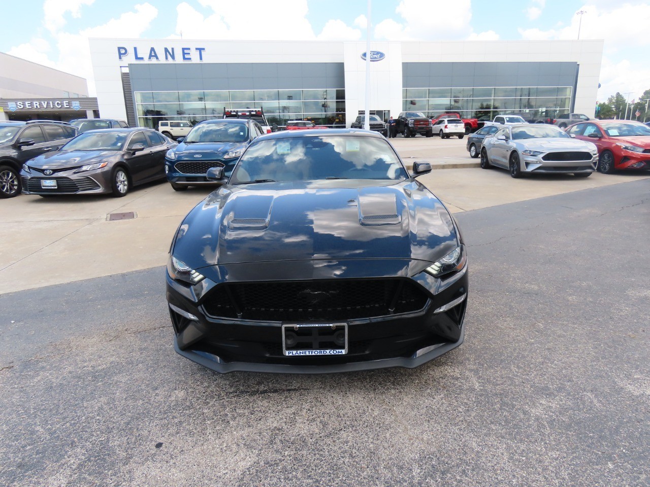 used 2022 Ford Mustang car, priced at $39,999