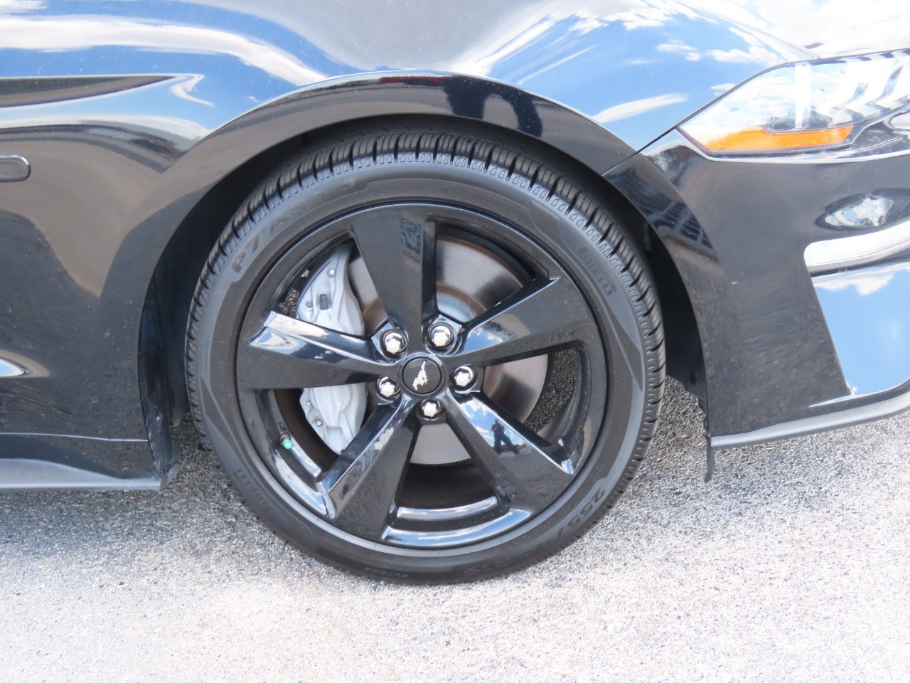 used 2022 Ford Mustang car, priced at $39,999