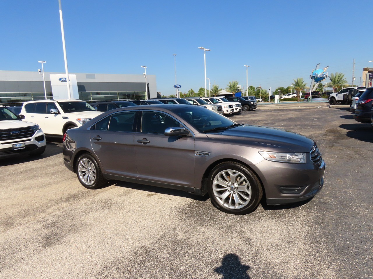 used 2013 Ford Taurus car